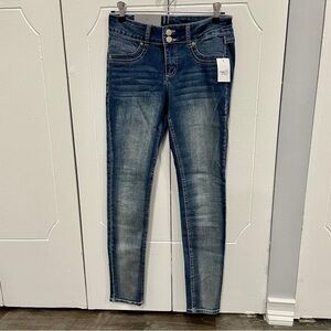 NWT Rue21 Mid Rose Jeggings